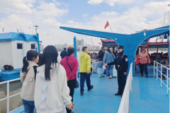 冰城公安织密立体防护网 系紧水上出行 “安全绳”