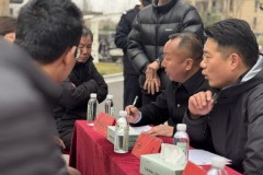 濉溪县多部门联合开展”执法+物业”双进小区活动 面对面解决居民诉求